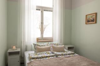 Spacious apartment for eight in a good location - 3