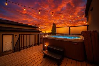 Bright Modern Home - King Bed - Free Parking - Fireplace - Fast Wi-Fi - Free Netflix - 5
