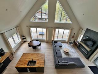 Quiet detached home steps from all the action! - 5