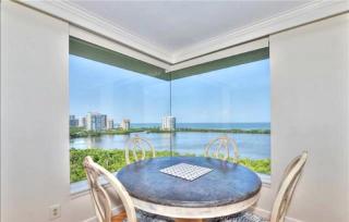 Two Bedroom Corner Residence with Panoramic Views - 4
