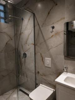 The Silver Haven by Wave Apartments - 5