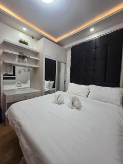 Belle's Quiet Haven - 2