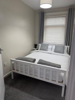 Entire home, perfect for staying with friends and family - 5