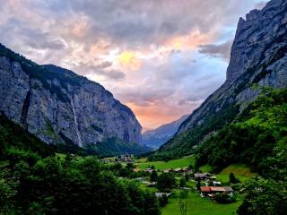 Chalet Bellevue Beautiful Waterfall view private Garden & free parking - 8