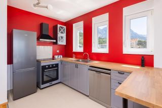 Renata Penthouse Residence with Garage - 9