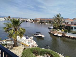 Apartament 3 persones amb piscina comunitaria Terrassa amb vistes canal i Llac St Maurici - 6