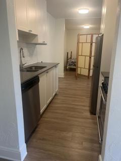 Mckenzie ave two bedroom apartment - 5