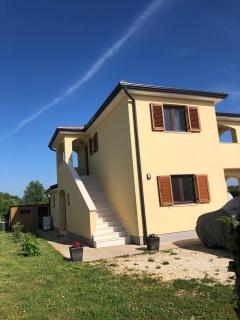 Comfortable vacation rental within walking distance of the sea - 2