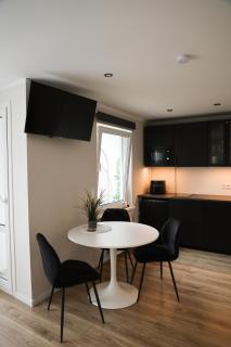 Relaxing City Breeze Apartment - 4