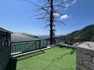 Haven Snowra Heights Khaira Gali - 2BR with Rooftop Valley Views - 9
