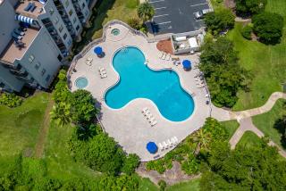 Volcano Bay View 2 Bed 2 Bath Penthouse - 8