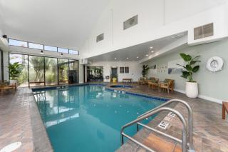 Volcano Bay View 2 Bed 2 Bath Penthouse - 6