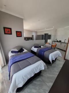 Villa Caramia Guest Lodge - 8