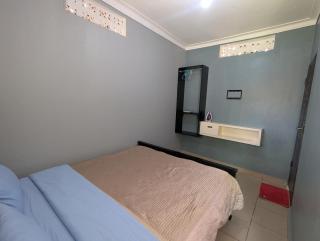 Room 1 close to UN base & Airport - 6