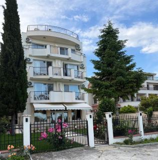Hotel Briz - 8