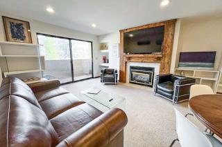 The Seasons at Avon 208 - 9