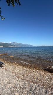 Zenith Lux Apartment Beachfront & Parking - 9