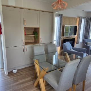 Modernes Chalet mit Seeblick am Lauwersmeer - 5