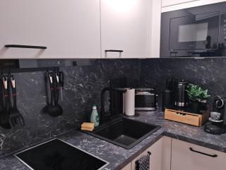 NEU I Design I 1-Zimmer-Apartment I Hotelturm Augsburg I Etage 21 I Boxspring I Ausblick - 3