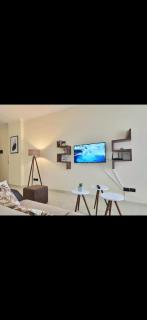 Cozy Apartment - 2