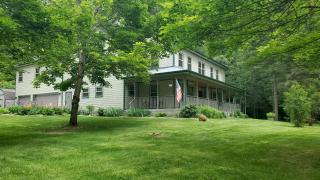 Ahrs Creek Retreat In the Timber - 0