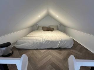 Luxurious Lodge with hot tub - fantastic location - 8