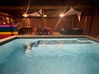 Villa Kay Lakansiel, magnifique cocon familial avec piscine - 8