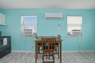 Beachside 1BR Studio Sleeps 4 & Near North Beach - 9