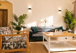 S teseen luxury family home - 0
