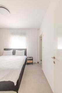 2BDR most beautiful in Kiryat Haim by Madrigalrentals - 4