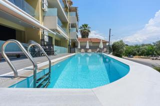 Solena Luxury Apartment - 9