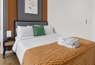 Charming 2BR Escape with Fast WiFi - 6