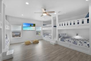 Off The Hook! - High End Luxury Home/Sleeps 22 - 8