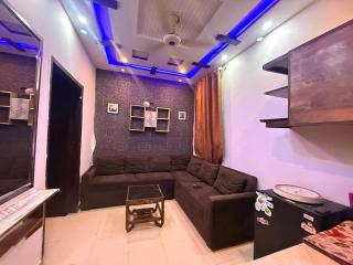 Fully Furnished 1BR Apartment in Johar Town Lahore - 0