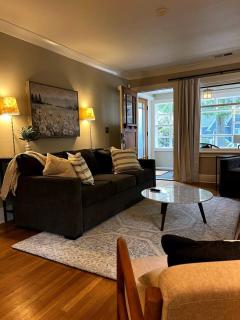 FIFA World Cup, 4bd 2b close to UW, & light rail - 0