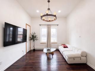 Urban Oasis 6 Min Walk to PATH, 15 Min to FIFA & NYC, 4 - 4