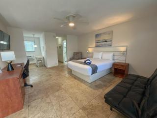 Cozy Beach Studio Full Kitchen Pool Access Apt3 - 0