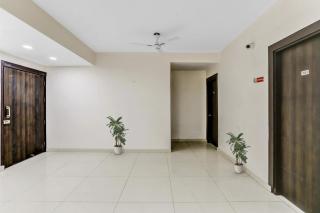 Hotel O Noida premium inn - 1
