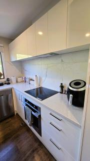 Brand New 2BR Retreat, Cozy, Sunny and Peaceful - 2