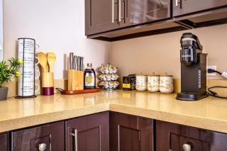 Sami's 3BR - 15 min to Ocho Rios - 10 min to the beach - 24-hour access - 8