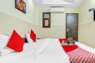 Hotel O Royal Green - 1