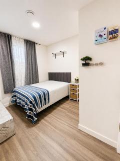 Cozy & Modern Guest Suite-Minutes away from Lake! - 3