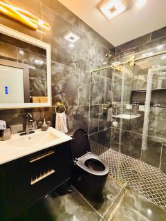 Union Street Chateau, Close to NYC, Downtown JC & MetLife Stadium! - 2