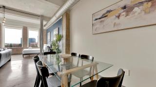 Sleeps 8 I DTown Urban Loft I Walk to Conv Ctr - 5
