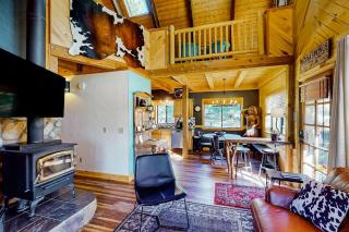 Cozy Bear Cabin - 5
