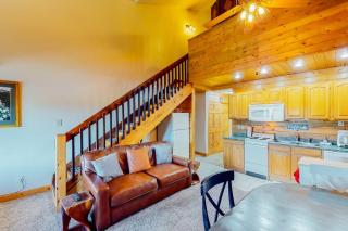 Silver Lodge A & B - 3