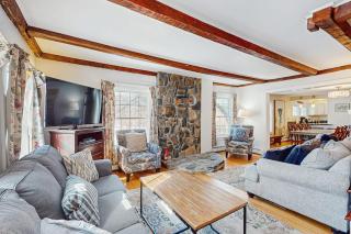 Harvest Farmhouse - 8