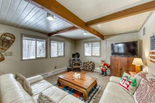 Mount Snow Chalet - 5