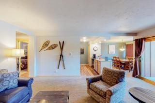Mountain view condo with hot tub, walk to Snowflake Lift & Main Street - 7