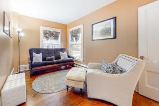 Pied-A-Terre - 2